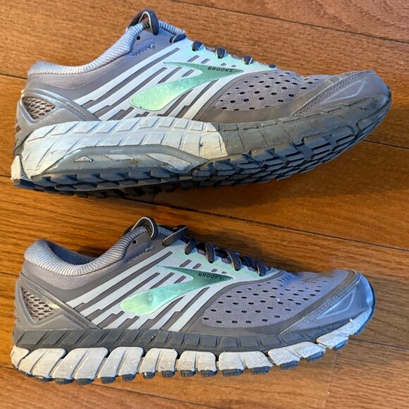 Brooks Ariel 18 Women's Size 8.5 Grey and Green - Worn a Few Times - Picture 4 of 7